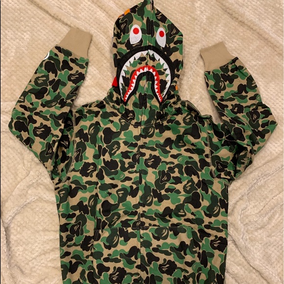 Bape A Bathing Ape Green Camo Shark Hoodie - Picture 1 of 7